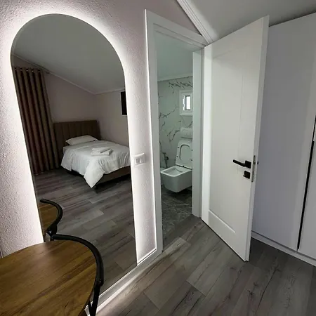 Rent Alvin - Luxury Near The