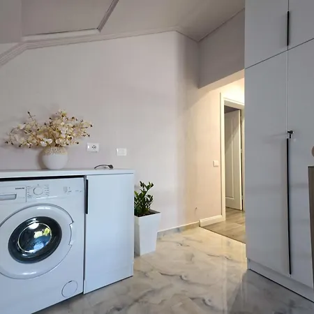 Lejlighed Rent Alvin - Luxury Near The Pogradec
