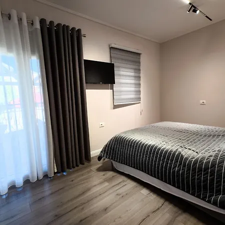 Rent Alvin - Luxury Near The Lejlighed Pogradec