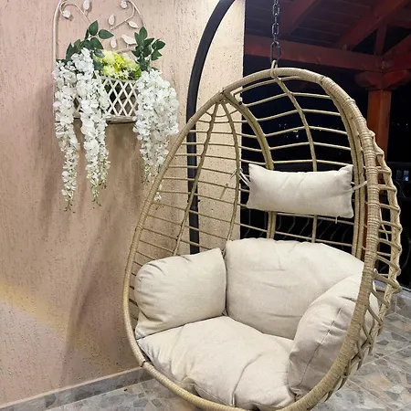 Rent Alvin - Luxury Near The Appartement