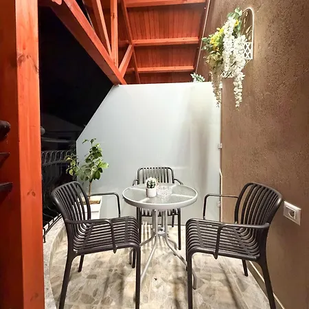 Rent Alvin - Luxury Near The * Pogradec
